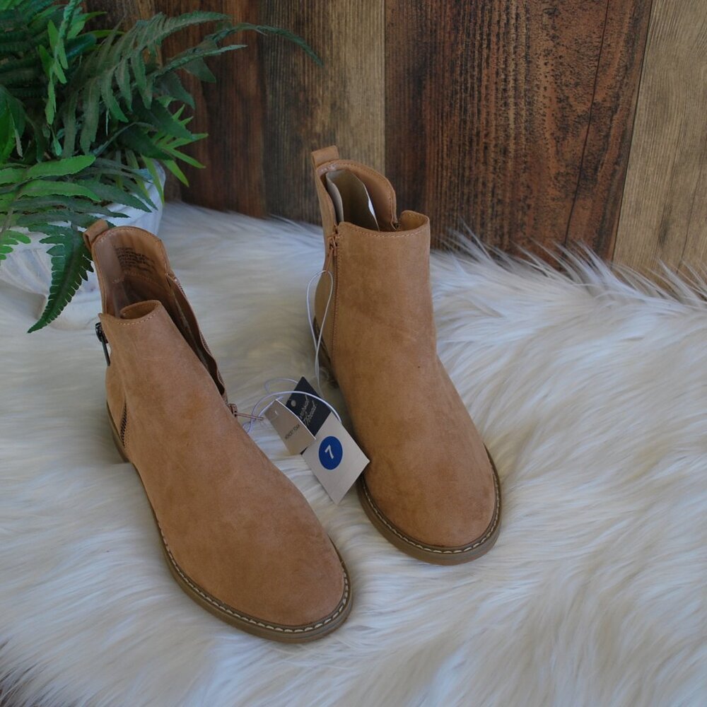 Universal Thread Memory Foam Tan Brenna Heeled Boots 7   NWT